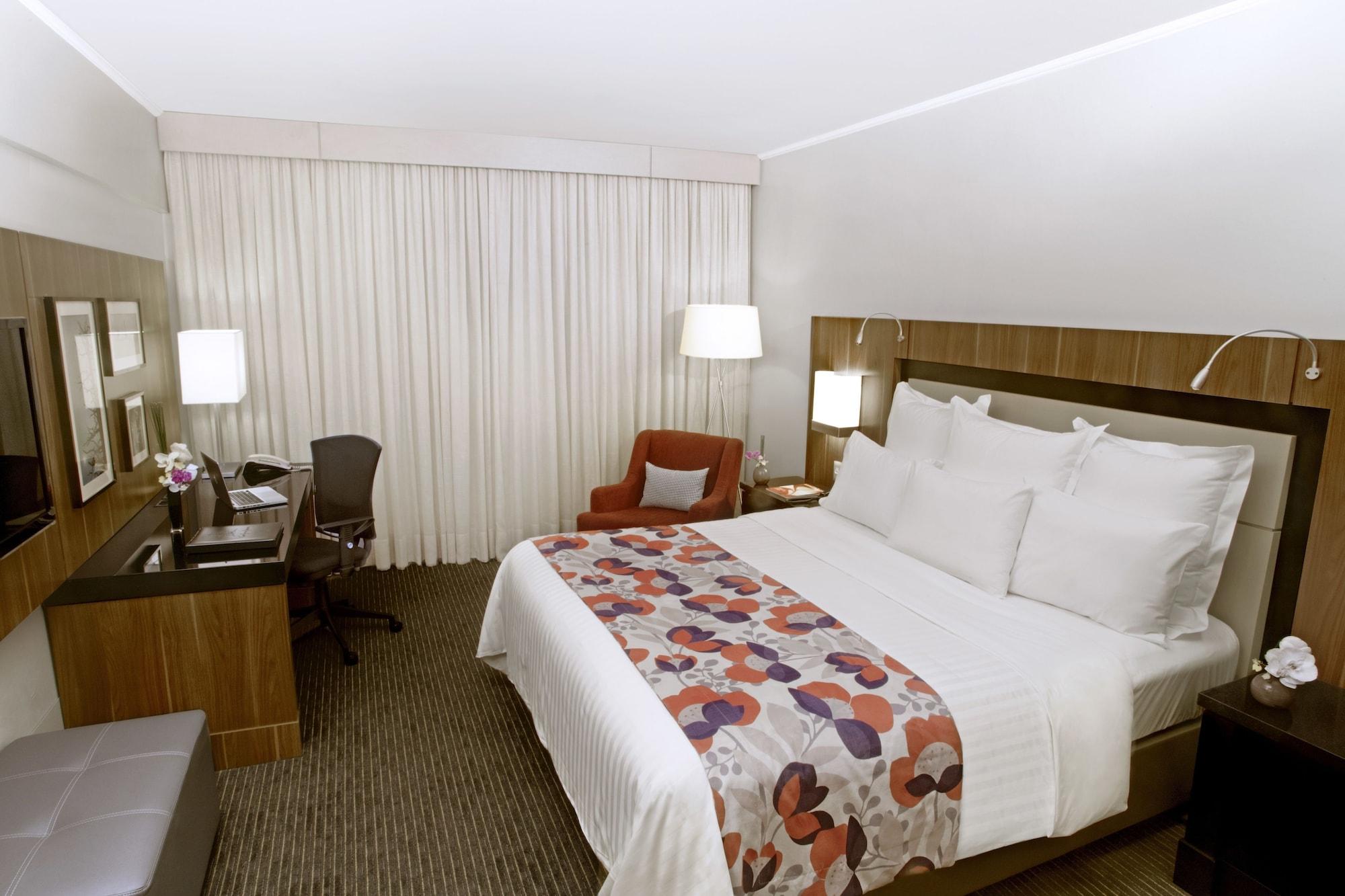 Marriott Sao Paulo Airport Hotel Гуарульюс Экстерьер фото A typical room at the Renaissance
